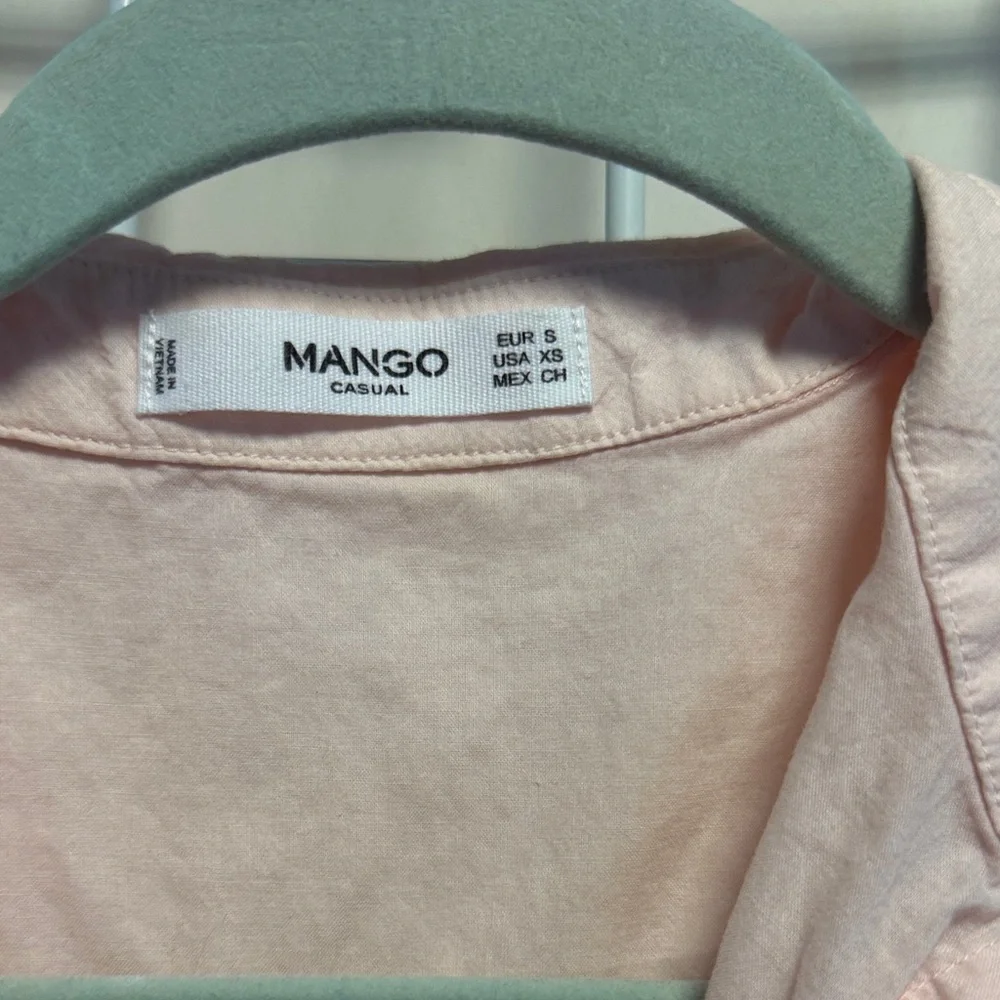 Mango Women's Light Pink Button Down Sleeveless Shirt - Picture 2 of 3